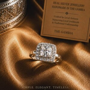 THE LIONESS SILVER  LIGHT RING